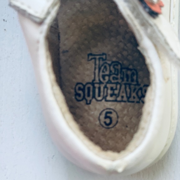 🇺🇸UT Univ Texas Baby Shoes Team Squeaks 5 - Picture 10 of 11